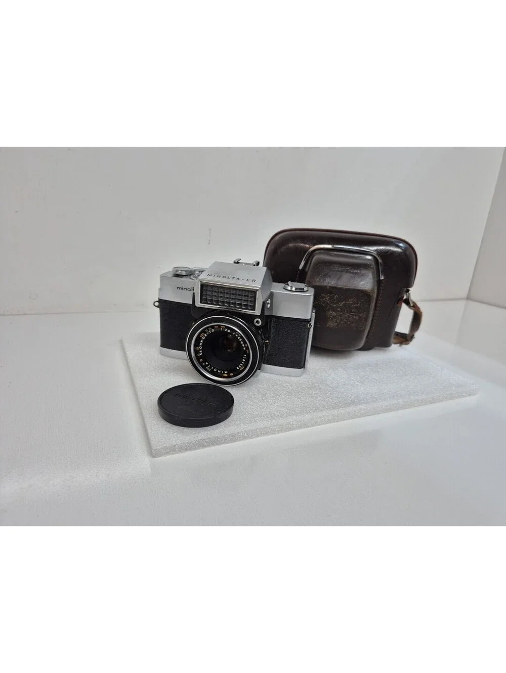 Vintage  1962 Minolta ER Camera  Rokkor-TD Lens 45mm f2.8 & Case - Tested!